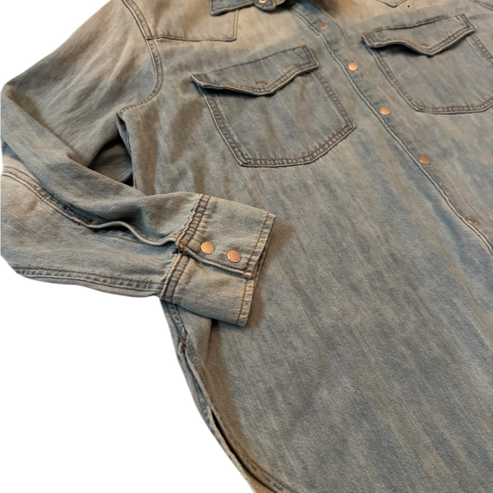 Universal Thread Denim  Button Down Shirt With Embroidered Star Pattern - Picture 4 of 9